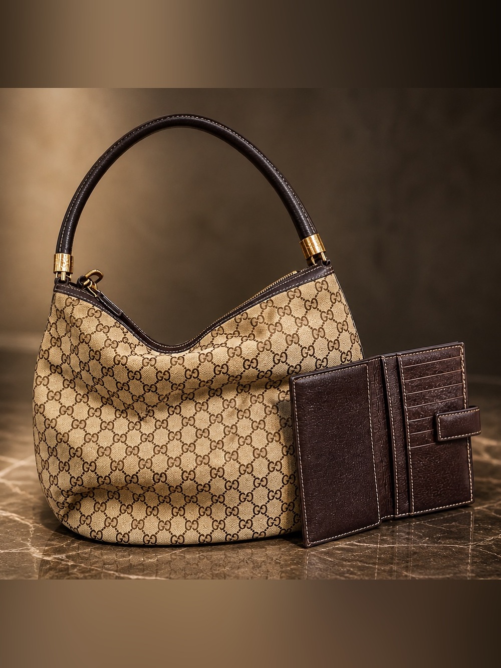 Authentic Gucci Beige GG Canvas Shoulder Hobo with matching wallet - Picture 4 of 10